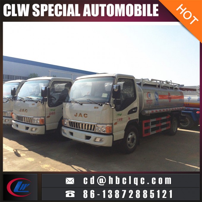 China Manufacture Light JAC 5m3 4t Oil Truck Tank Fuel Truck 