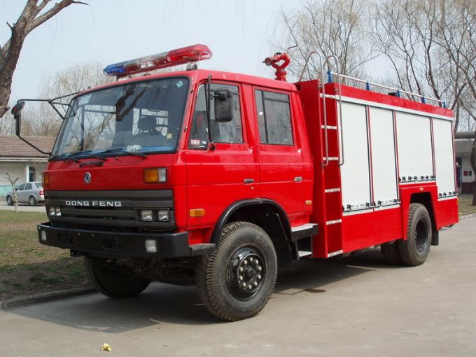 Isuzu 4X2 4000L Water 2000L Water-Foam Fire Truck, Water and Foam Tanker Fire Fighting Truck Fire Fi 