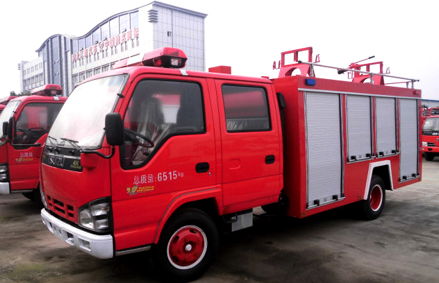 Isuzu 4X2 Water and Foam Tanker Fire Fighting Truck Fire Engine 