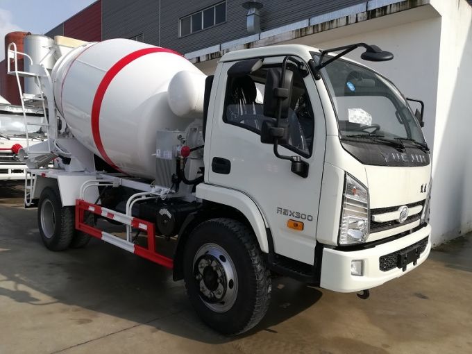 Yuejin 3-7 Cbm Cement Mixture Truck for Sale 