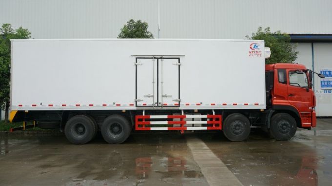 8*4 Big Capacity Seafood Freezer Trucks 32 Ton Refrigerator Wagon 