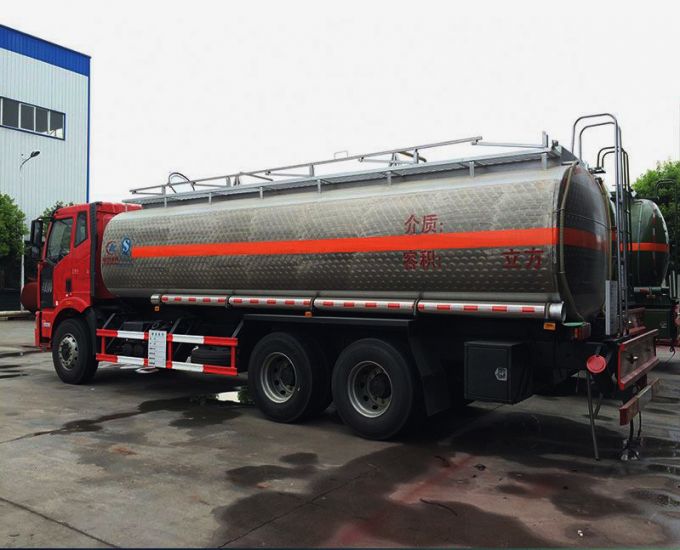 20000-25000liter 6X4 Rhd Sinotruk HOWO Fuel Tank Truck/336HP Oil Tanker Fuel Truck Tanker 