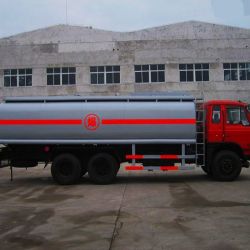 21000L HOWO 371 HP Fuel Tanker Truck Right/Left Hand Driving Oil Delivery Truck Crude Oil Tanker