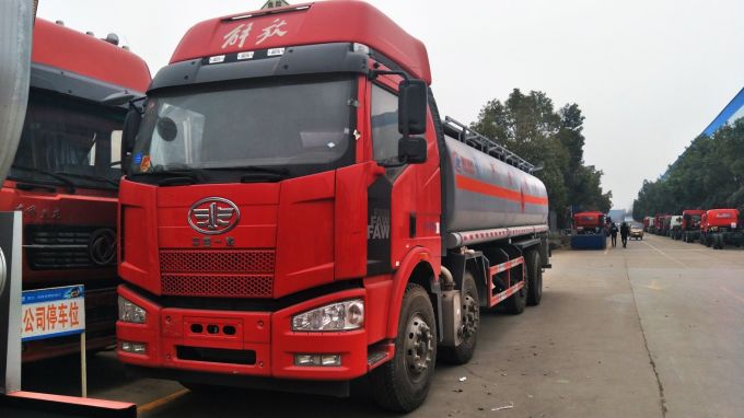 27000L Heavy Duty 8X4 Dongfeng Oil Transport Fuel Tanker Truck Aviation Refueling Vehicle 