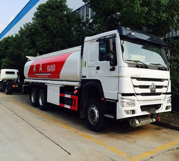 20000L-25000L Sinotruk HOWO 6X4 25m3 Capacity HOWO Fuel/Oil Transport Tank/Tanker Truck Diesel Tank  