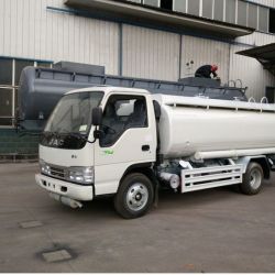 4X2 Dongfeng Diesel Engine 4000L Fuel Tanker Truck Fuel Tanker Truck