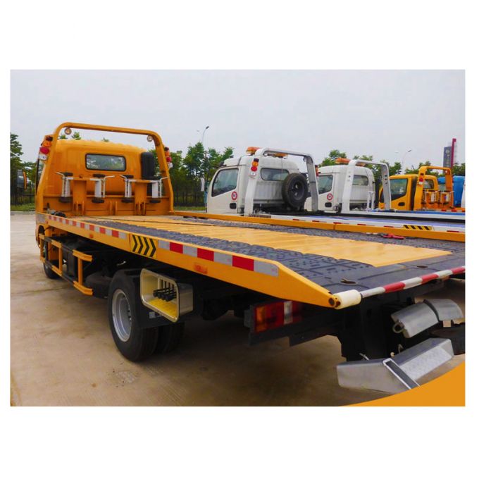 Rhd 4X2 Flatbed Tow Wrecker Truck, Road Block Removal Truck Boom Truck 