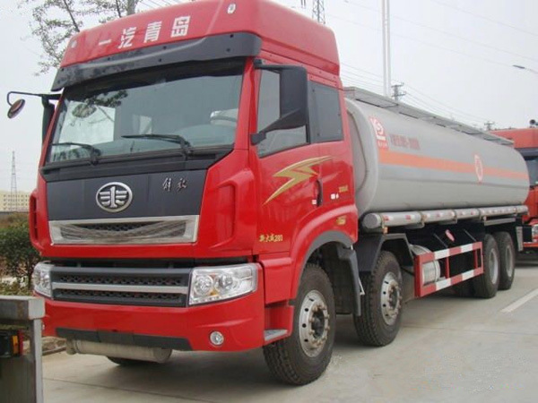 Faw 8*4 30000 Liters Fuel Tank Truck 