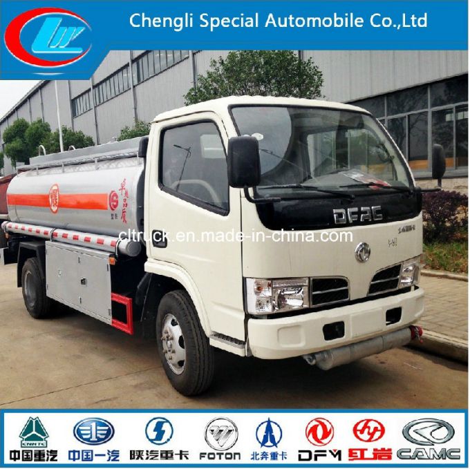 2015 Hottest 4X2 Small Fuel Tank Truck 