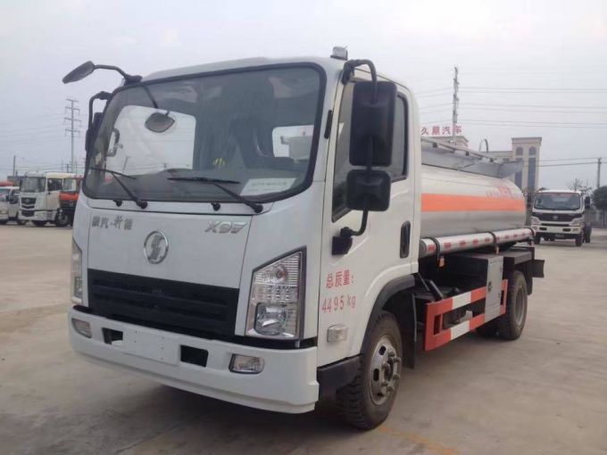 Foton Mini 4X2 Refueling Tank Truck 