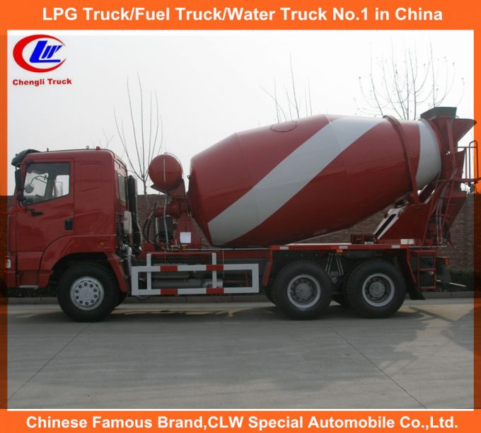 Heavy Duty Sinotruk HOWO 6*4 Concrete Mixer Trucks 