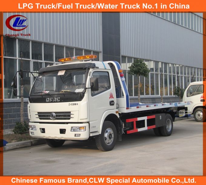 Dongfeng 4*2 One Carry Two Flatbed Road Wrecker Truck 5tons for Sale 