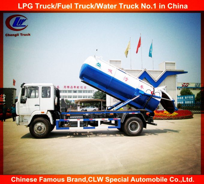 Dongfeng 6 Wheeler Sewage Suction Truck, Small Sludge Suction Truck 