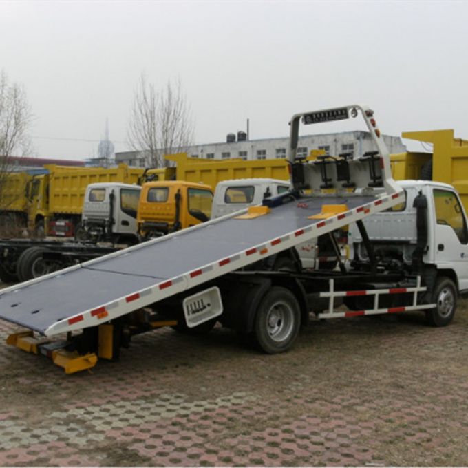 Light Road Wrecker Truck / Recovery Truck for Sale 