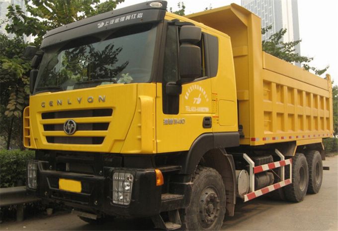 Made in China Iveco Genlyon 6X4 Dump Truck 