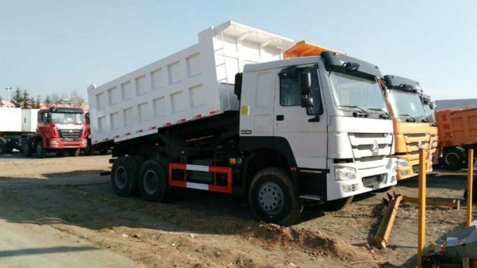 Sinotruck HOWO 6X4 Tipper Truck with 20cbm Capacity 