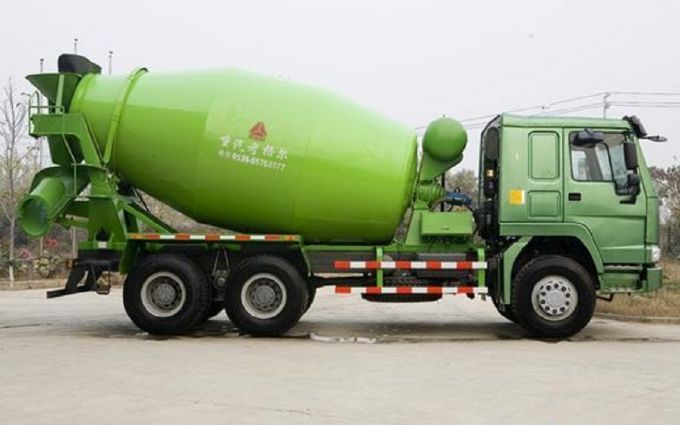 China Truck Mixer Concrete Mixer Truck for Sale 