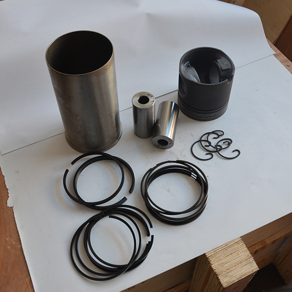 Truck Diesel Engine Spare Parts Weichai Piston Assembly 