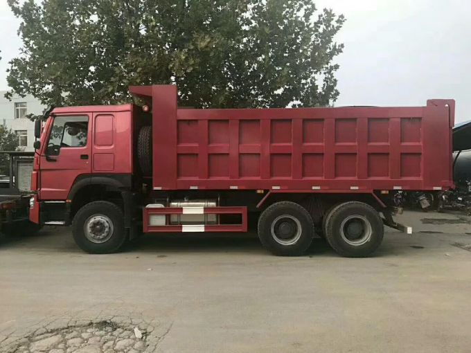 Sinotruk HOWO 6X4 371HP Dump Truck for Sale 