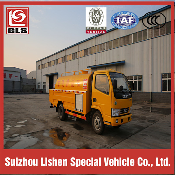 High Pressure Road Cleaning Tank Truck 