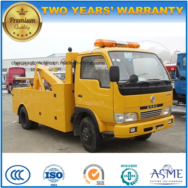 Dongfeng 4*2 Small Size Wreck Towing Truck for Sale 