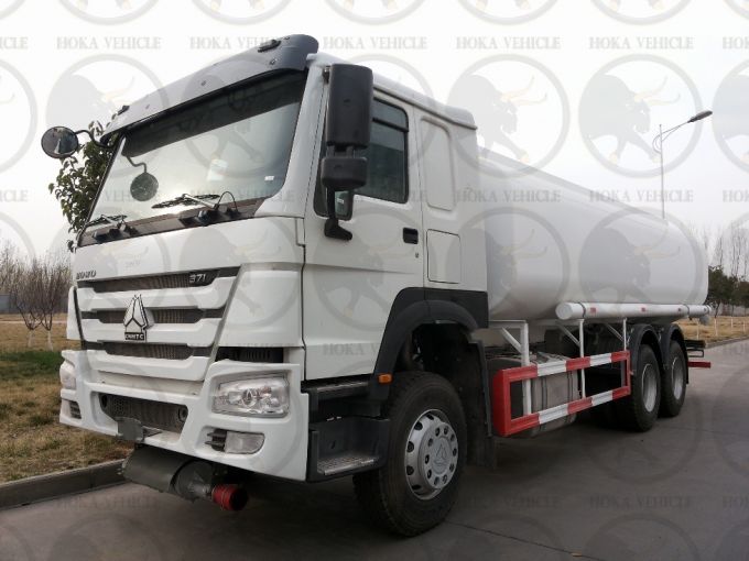 Sinotruk HOWO 18cbm Feul Tank Truck 