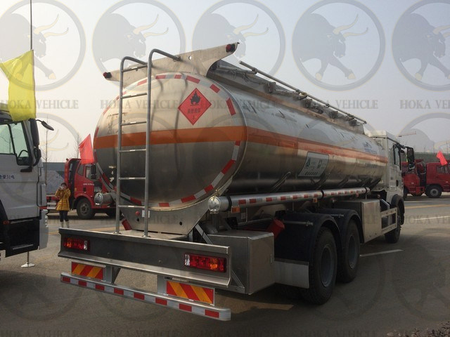 Sinottruk HOWO 160HP 6X4 Aluminum Fuel Tanker Truck 