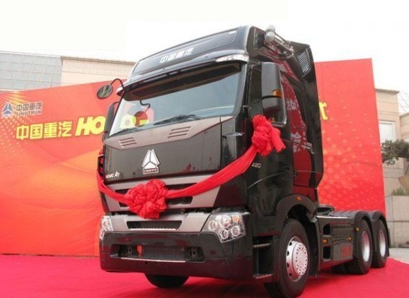 Sinotruk A7 Luxury Tractor Truck Prime Mover 