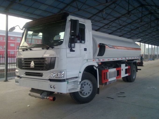 Sinotruk HOWO 4X2 Fueling Truck 