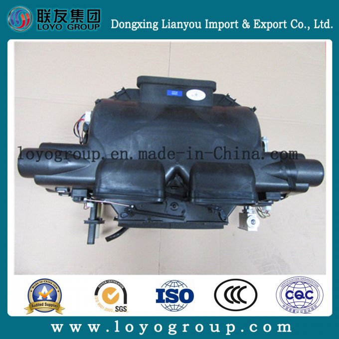 Sinotruk Auto Part Air Conditioner Assembly with Electric Damper 