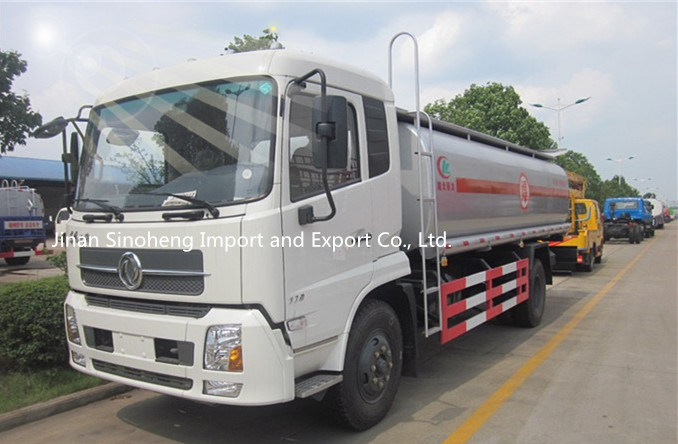 10000L-12000L New Dongfeng 170HP 4X2 Type Oil Tanker 