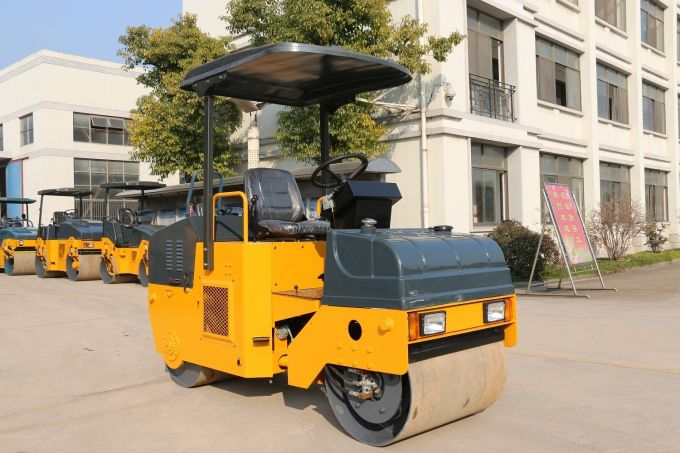 Full hydraulic Double Drum Vibratory Road Roller Yzc2 