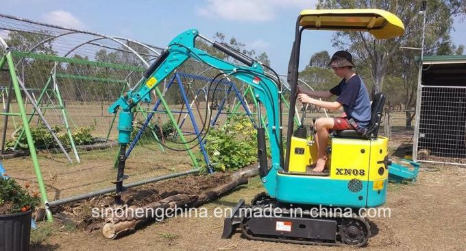 800kg Small Digger Crawler Excavator with Auger Attachments Xn08 