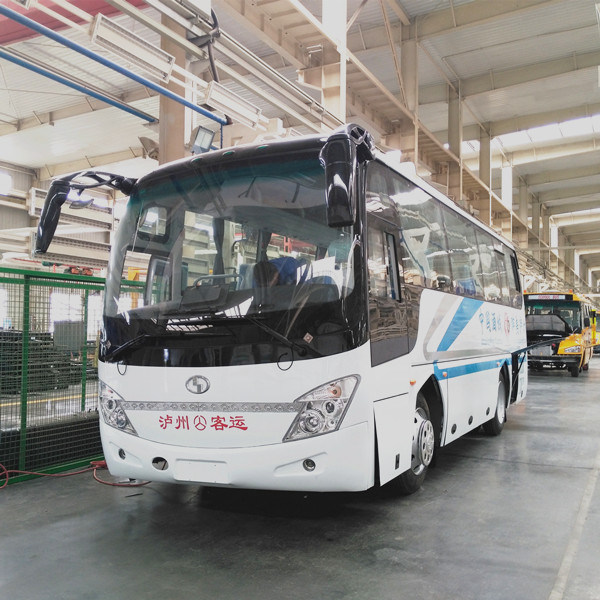 37-39 Seats Luxury Passenger Bus with Yuchai Rear Engine 