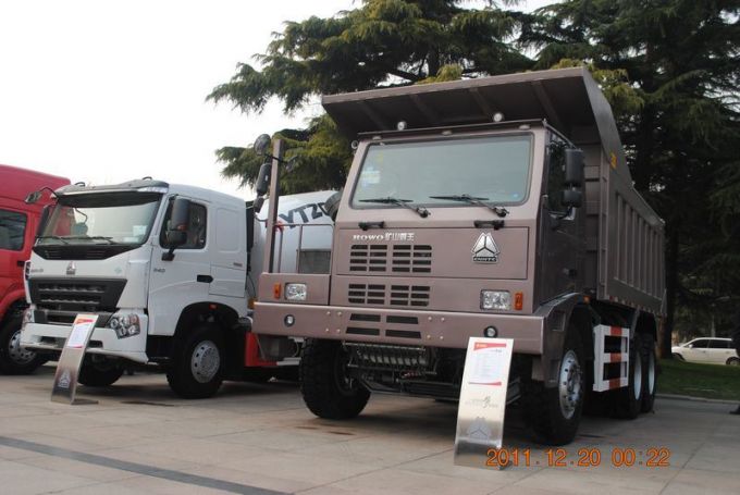 Sinotruk HOWO 6X4 Miningdump Truck (70T) (ZZ5707S3640AJ) 