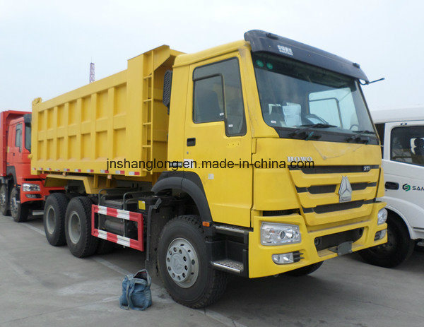 Low Price Sinotruk HOWO Dump Truck (Zz3257n3647A) 