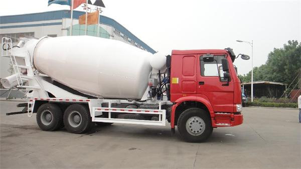 Sino 6X4 336HP 8cbm Concrete Mixer HOWO 