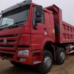 HOWO 8X4 Dump Truck with Berth (ZZ3317N3067W)