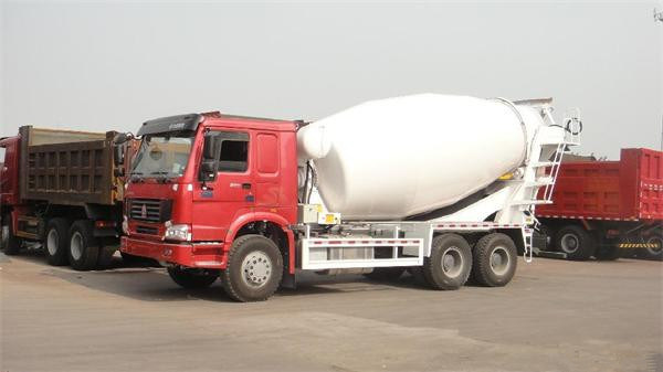 Sino HOWO 6X4 336HP Concrete Mixer Truck (ZZ1257N3641) 