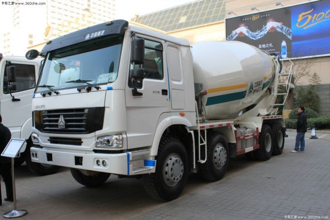 Sinotruk HOWO 12 Wheels Mixer Truck for Sale 