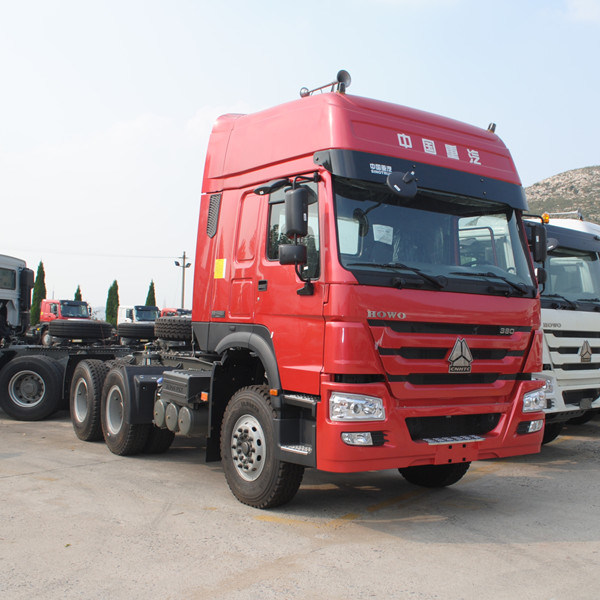 Sinotruk HOWO 6X4 336HP Diesel Engine Tractor Truck 