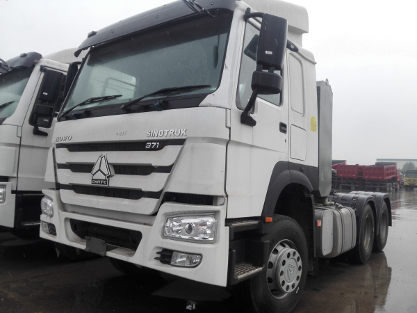 HOWO 6X4 Prime Mover Tractor Head Truck 