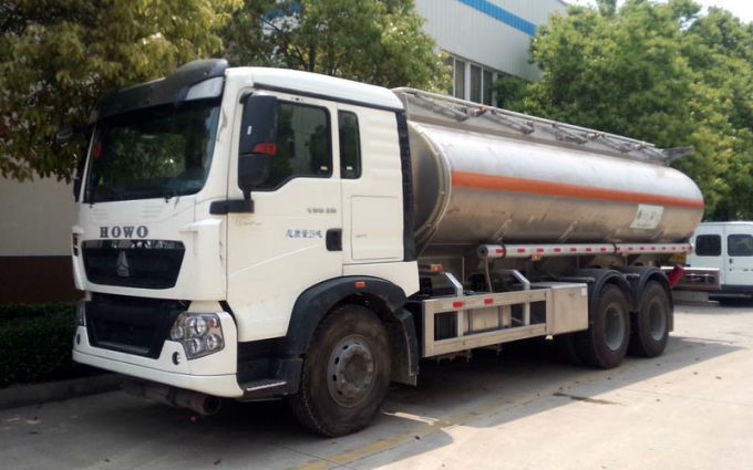 HOWO 8X4 Aluminum/Stainless Oil Tank Truck for Sale 