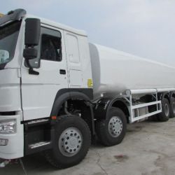 Sinotruk HOWO 8X4 32 M3 Water Tanker Truck Hot Sales