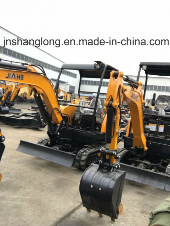 China 2t Small Sized Kubota Crawler Low Price Excavator 