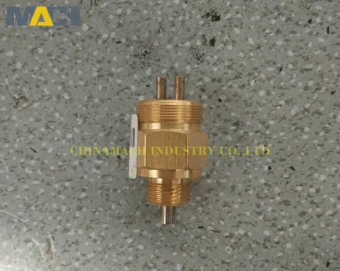 Sinotruk HOWO Spare Parts / Truck Parts / Pressure Switch 