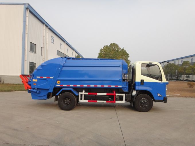 3T Compression Rubbish Truck for Waste Service 