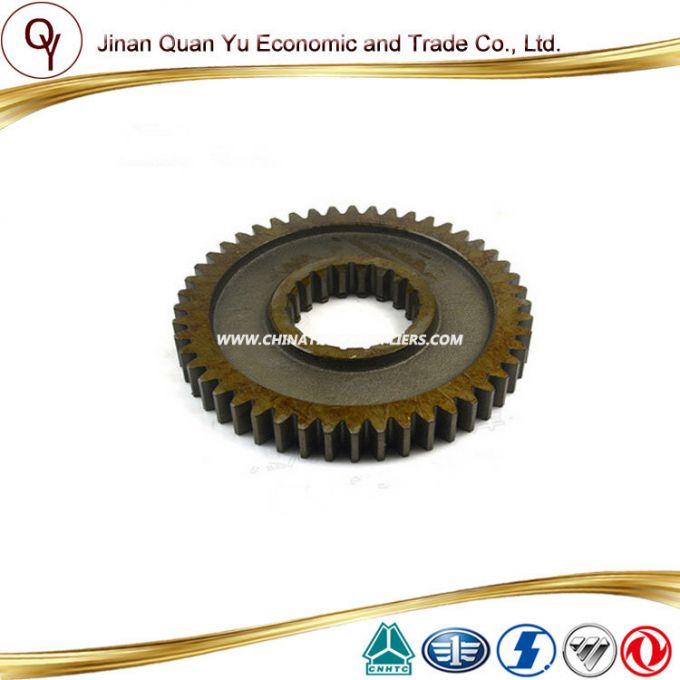 Shaft Gear in HOWO Gearbox Part (WG2210020102) 