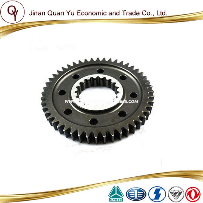 Main Drive Gear in HOWO Gearbox Part (WG2210040230) 