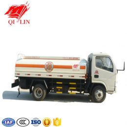 New Condition 5000L Oil Tanker Truck with Cheap Price 